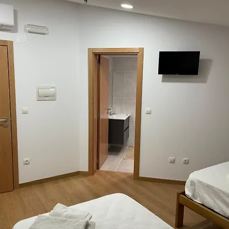 Gasthuis Kualquer Koisa Tondela